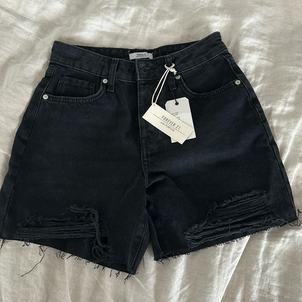 NWT Forever 21 Mom Short